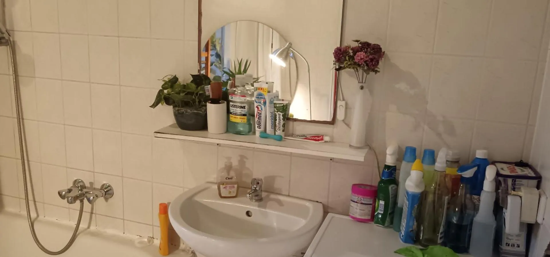 Rum i privatbostad Private Bedroom Near Alexanderplatz In Sharing Apartment Berlin